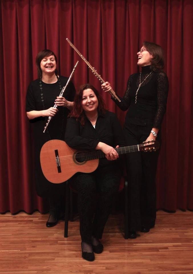 ENSEMBLE ADOREʼ in concert